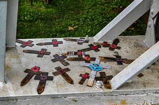 Memorial crosses placed by individuals and Regimental Associations.