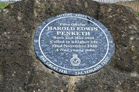 Plaque on PO Penketh's Memorial.